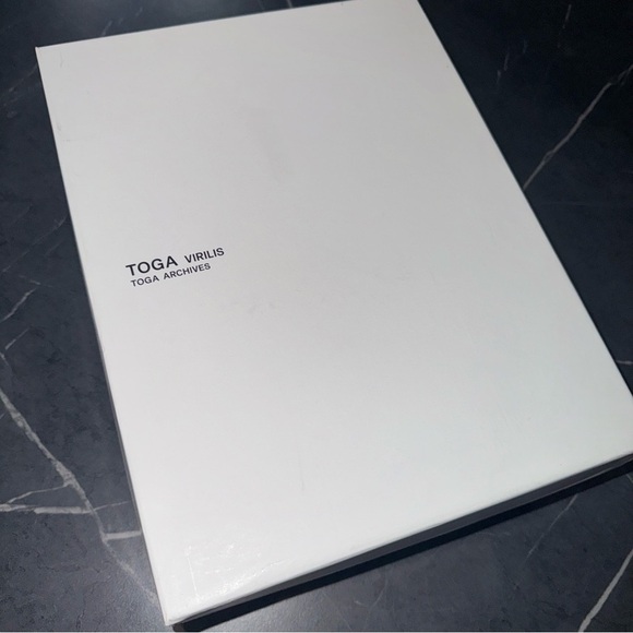 Toga Virilis Empty Box w/ Linen Bag, Tag & Tissue Paper - Original Packaging - Picture 2 of 14